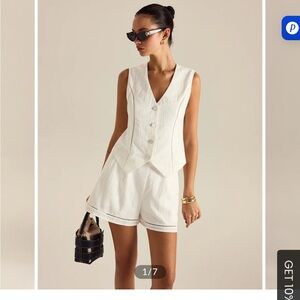 Commense white matching set